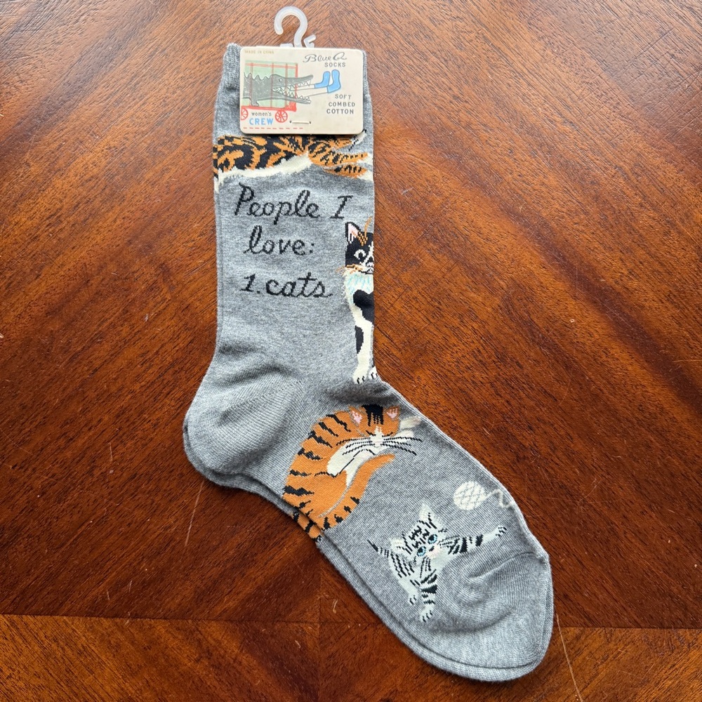 NWT Blue Q Gray Cat Lover Crew Socks